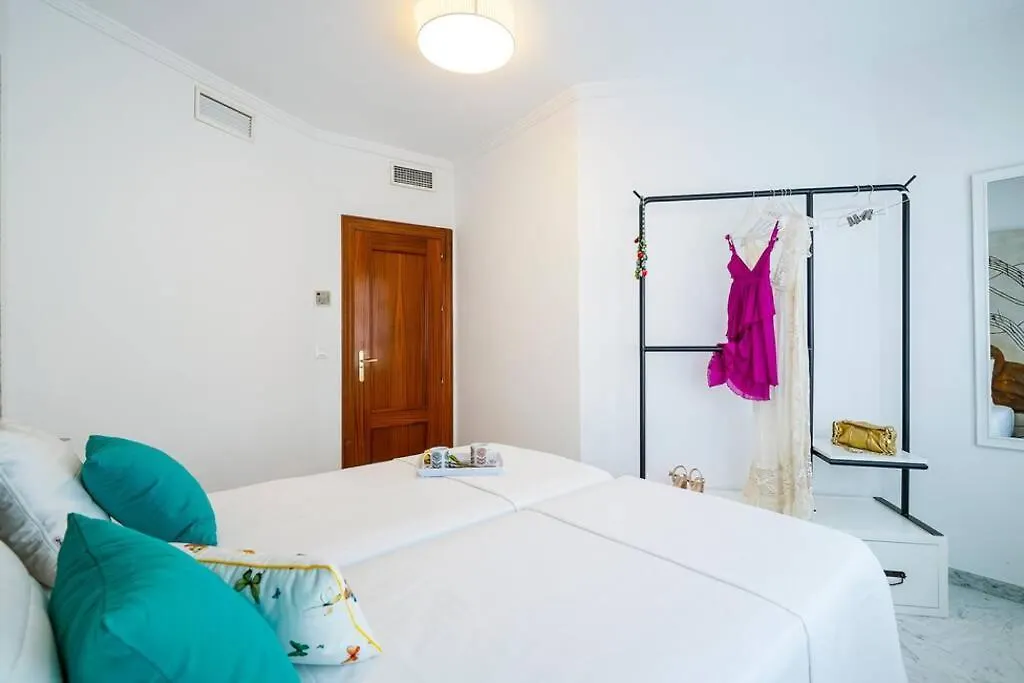 Lovely And Chic Apartment In The Heart Of Seville 0*,  Spain