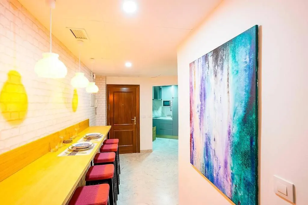 Lovely And Chic Apartment In The Heart Of Seville