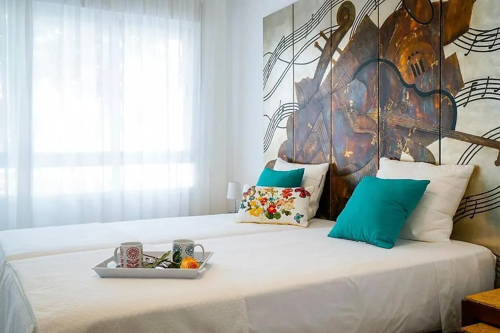 Lovely And Chic Apartment In The Heart Of Seville 0*,  Spain
