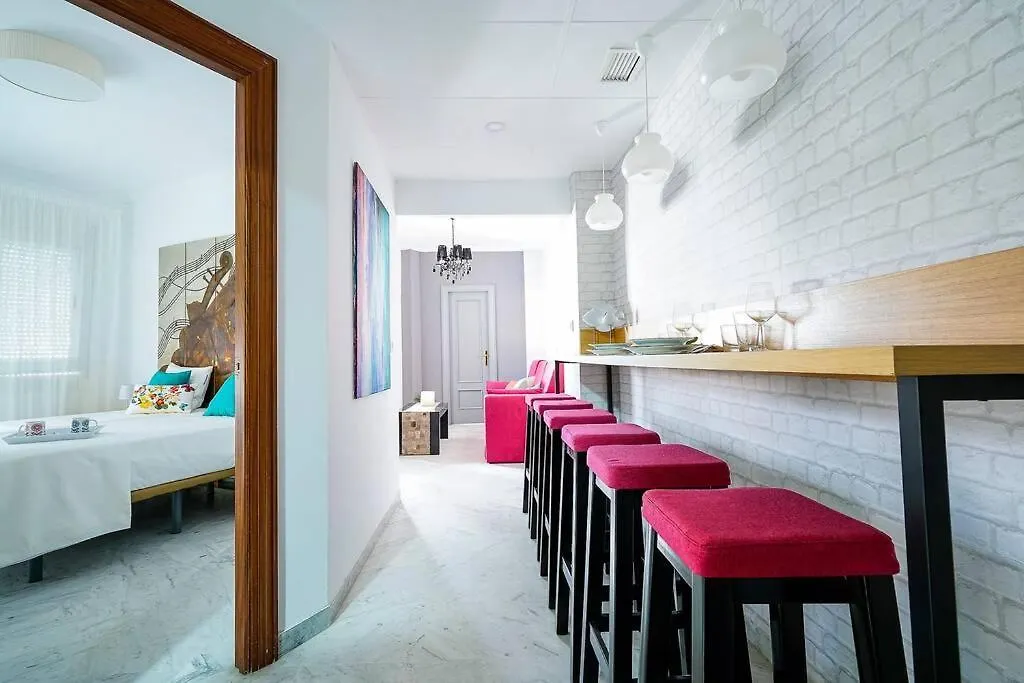 Lovely And Chic Apartment In The Heart Of Seville