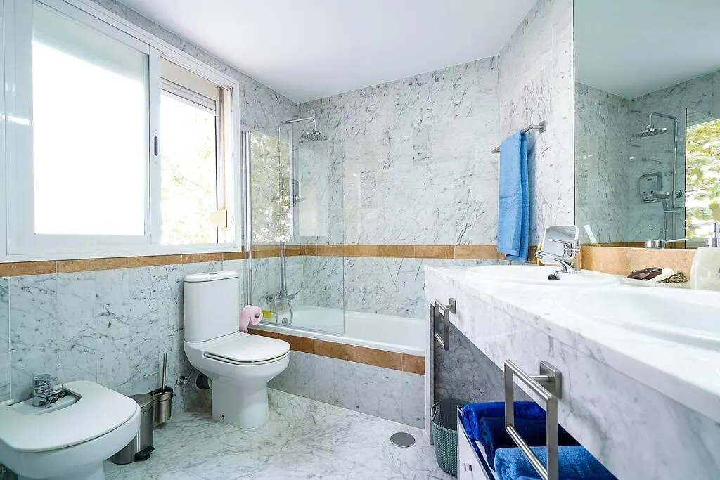 Lovely And Chic Apartment In The Heart Of Sewilla Hiszpania